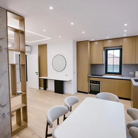 Alko Cozy 2-bedroom 1-a Apartment