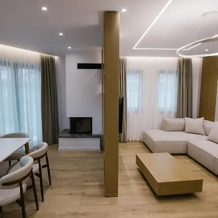 Alko Cozy 2-bedroom 1-a Apartment Korce