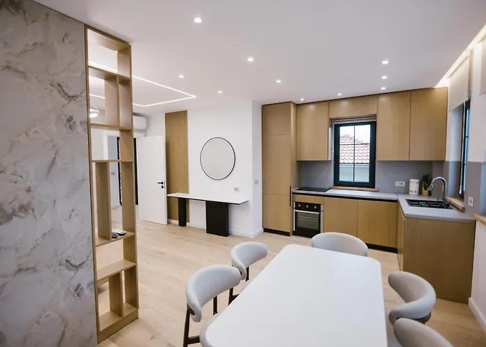 Alko Cozy 2-bedroom 1-a Apartment