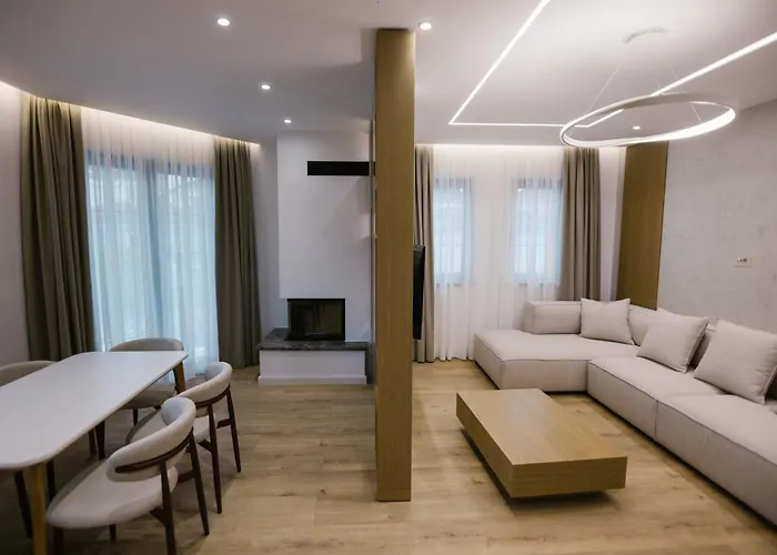 Alko Cozy 2-bedroom 1-a Apartment Korce